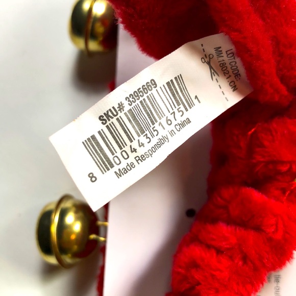 NEW MERRY MAKINGS Jingle Bell-Embellished Red Velvet Pet Neckpiece L/XL - Picture 8 of 15